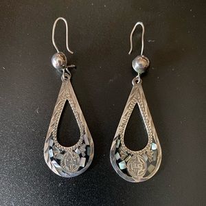 Sterling Silver 925 earrings.  Hecho in Mexico